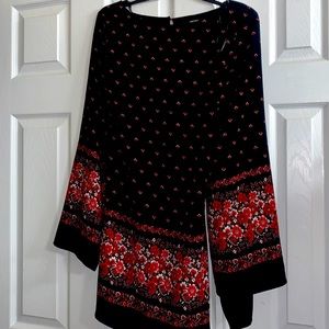 Forever 21 - Black Red and White Floral Dress with string Belt